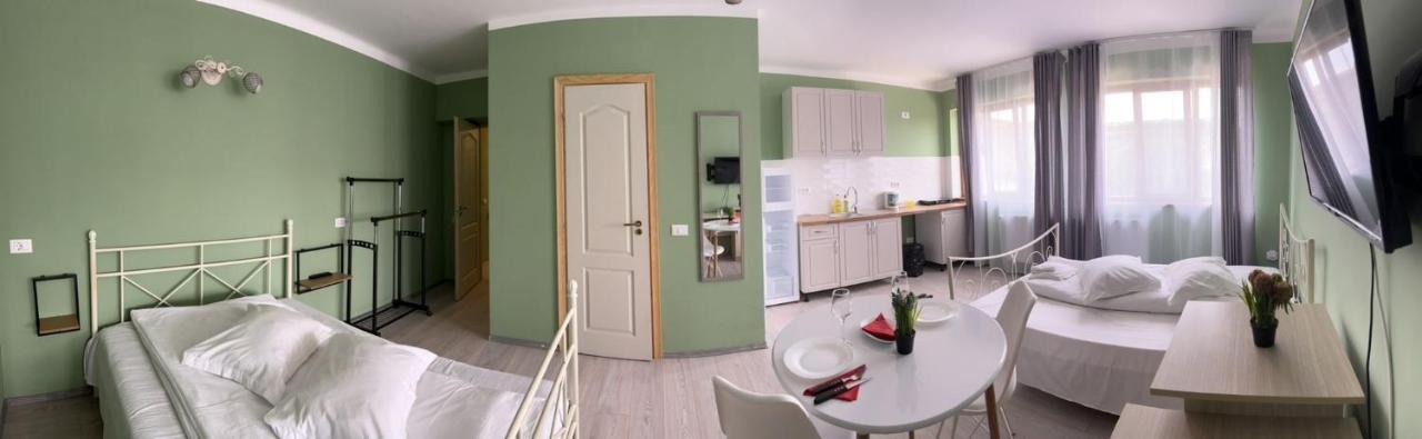 Premont Studios Ghimbav Εξωτερικό φωτογραφία