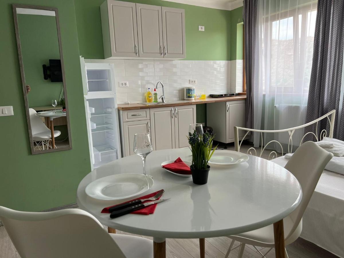 Premont Studios Ghimbav Εξωτερικό φωτογραφία