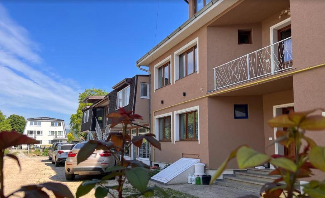 Premont Studios Ghimbav Εξωτερικό φωτογραφία