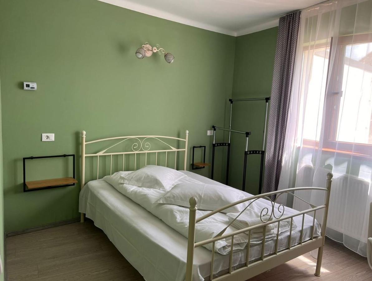 Premont Studios Ghimbav Εξωτερικό φωτογραφία